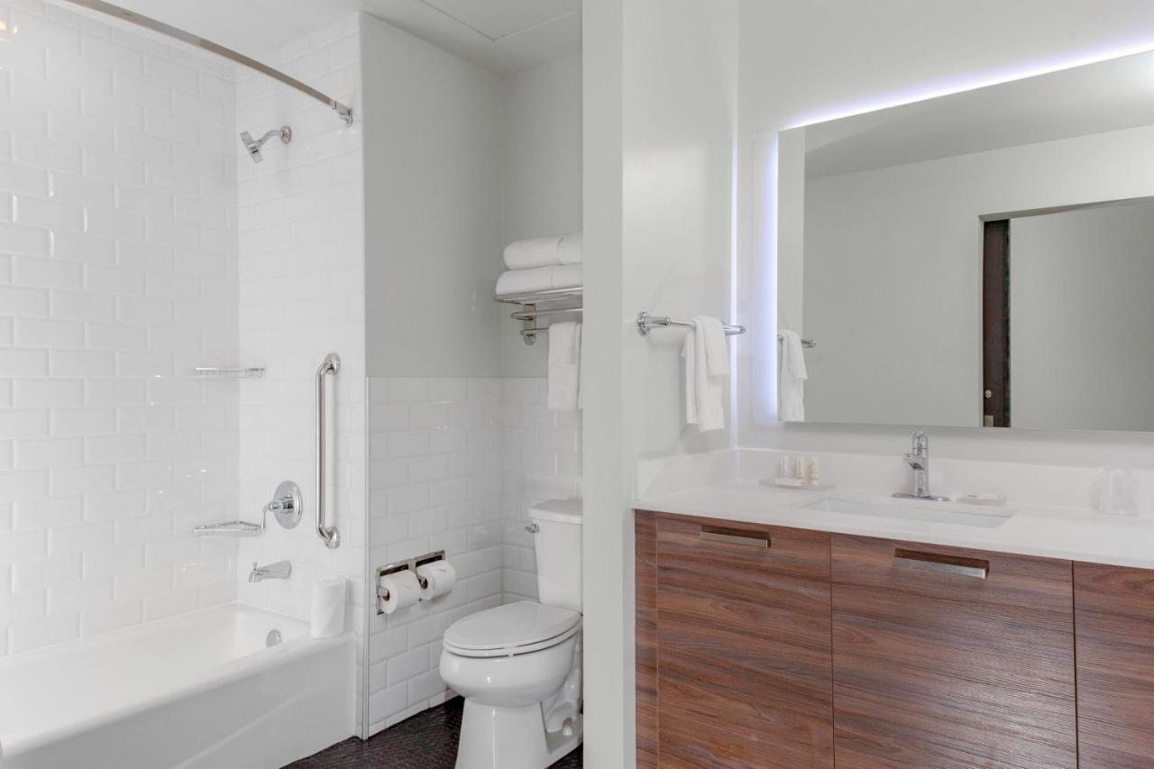 Fairfield Inn & Suites By Marriott Dallas Downtown Esterno foto